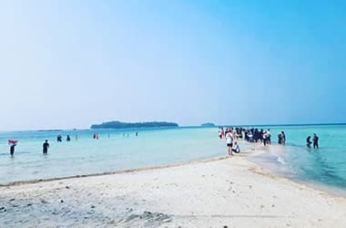 Pulau Harapan – Island Hopping Kepulauan Seribu